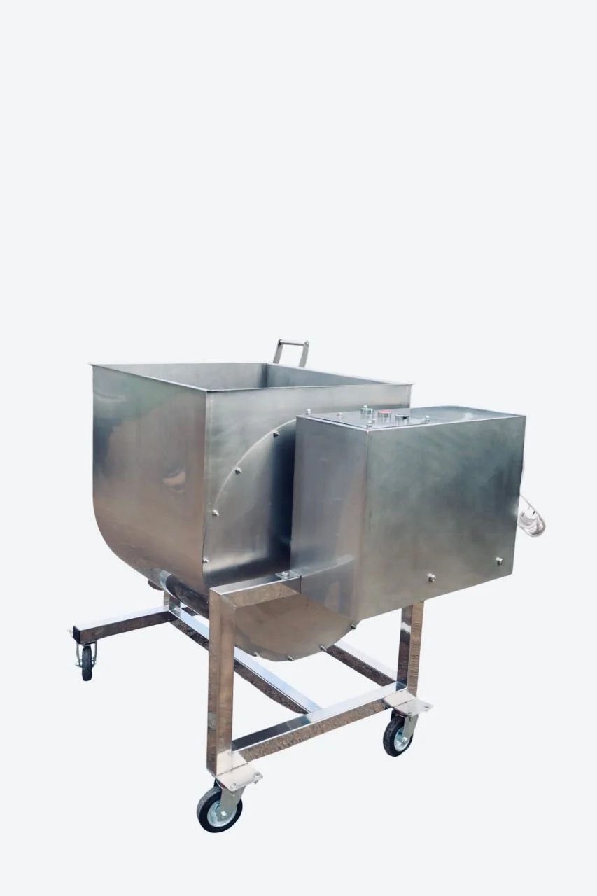 Malaxor pentru carne tocată și aluat 10 kg